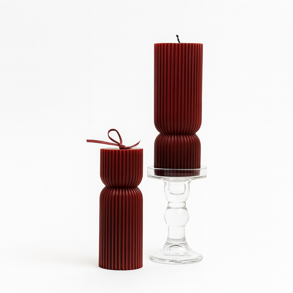 Vela decorativa roja con diseño acanalado, pack doble